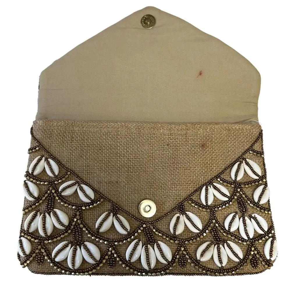 Pizzazz Tan White Jute & Shell Beaded Flap Clutch with Crossbody Chain AS IS
